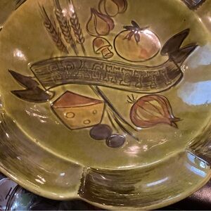 VINTAGE LA POTTERY SALAD OR PASTA BOWL. MARKED #300 USA.EXCELLENT CONDITION